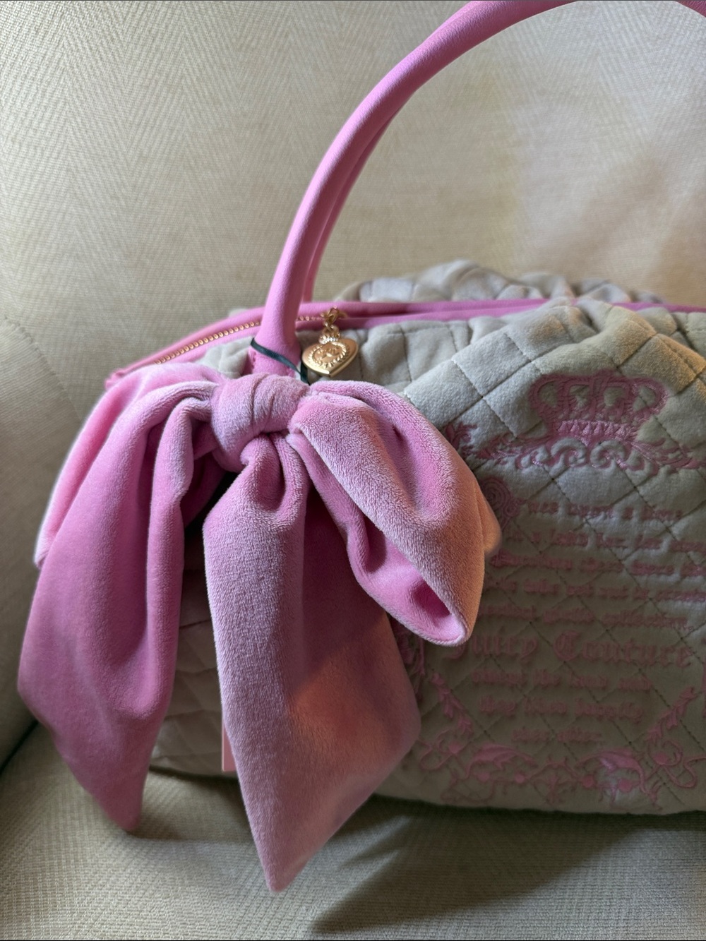Juicy Couture Pink & Cream Quilted Satchel with Bow Accent - Picture 2 of 16